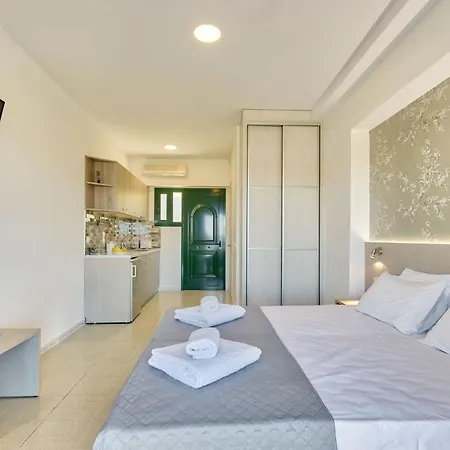 Artemis Hill Apartment